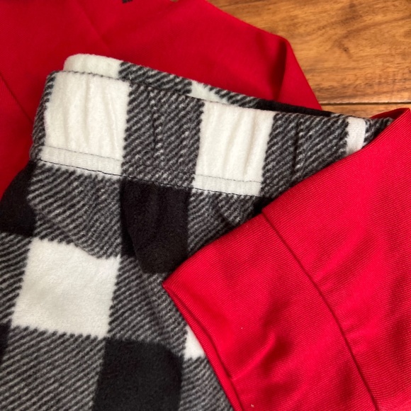 Columbia Boys Checked Fleece Red Dog Pajamas Set NWT M 7/8 - Picture 5 of 6